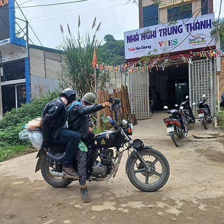 Yolo Ha Giang Adventures, Motorbike And Loop Tours Hotel Ngoại thất bức ảnh