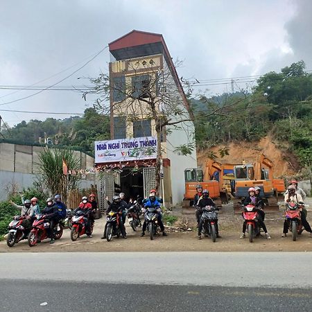 Yolo Ha Giang Adventures, Motorbike And Loop Tours Hotel Ngoại thất bức ảnh