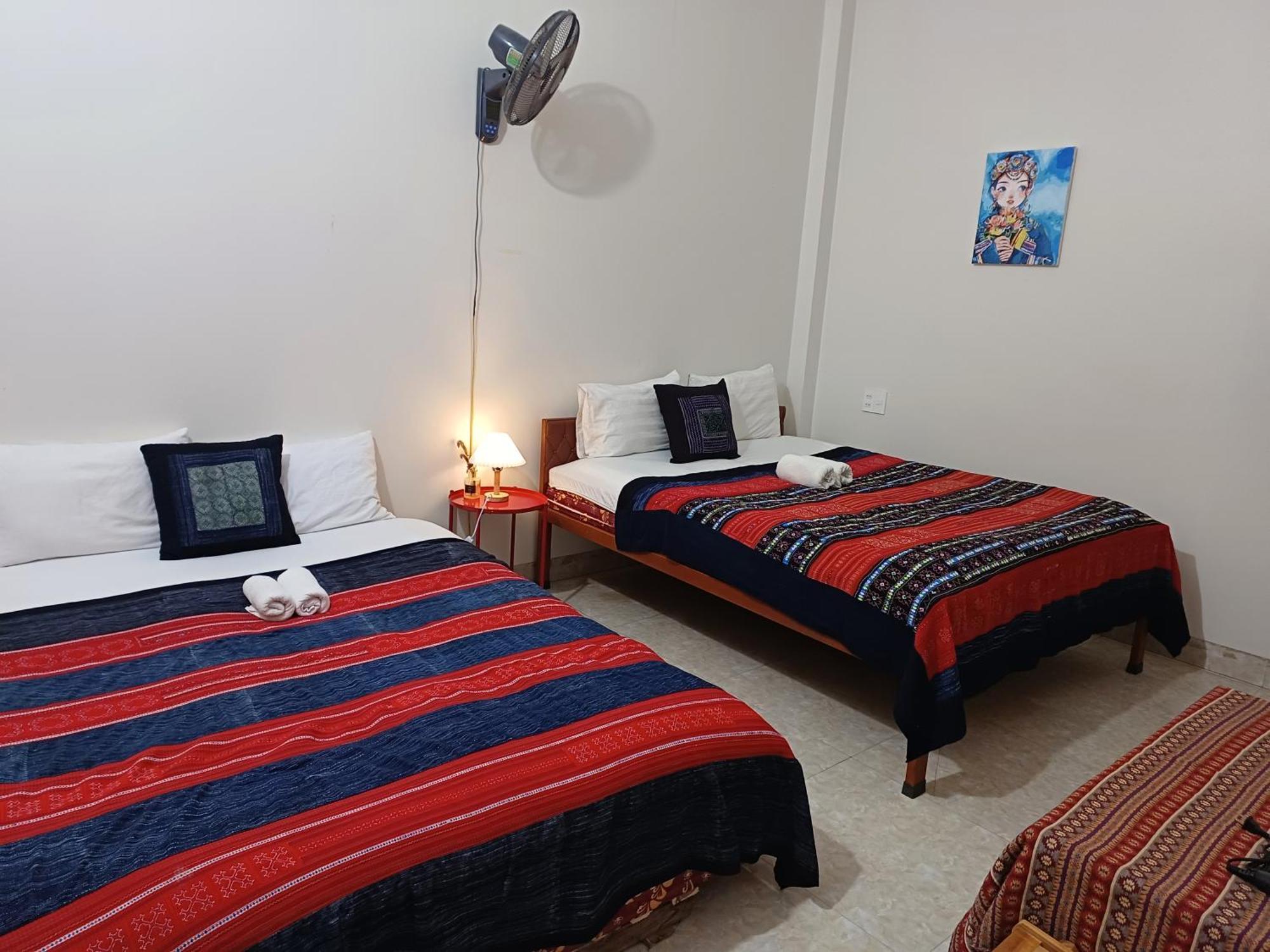 Yolo Ha Giang Adventures, Motorbike And Loop Tours Hotel Ngoại thất bức ảnh