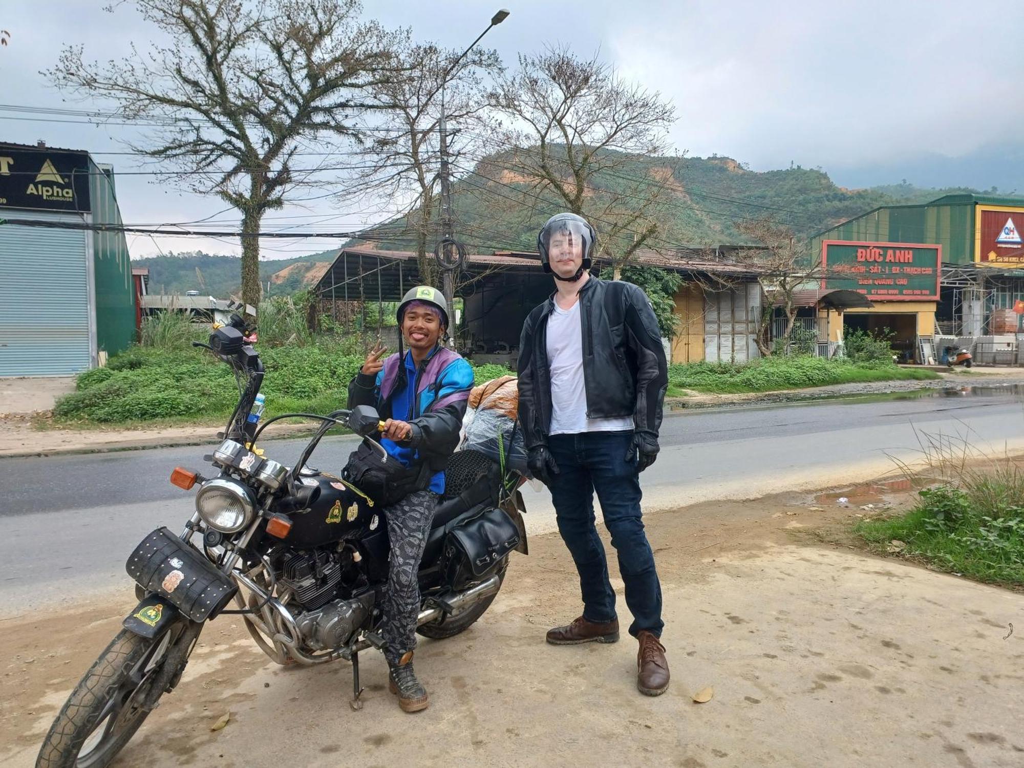 Yolo Ha Giang Adventures, Motorbike And Loop Tours Hotel Ngoại thất bức ảnh